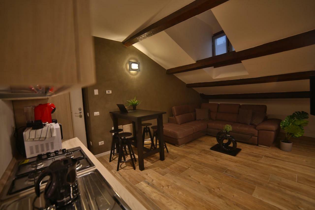 Moscova Attic Near Duomo Leilighet Milano Eksteriør bilde