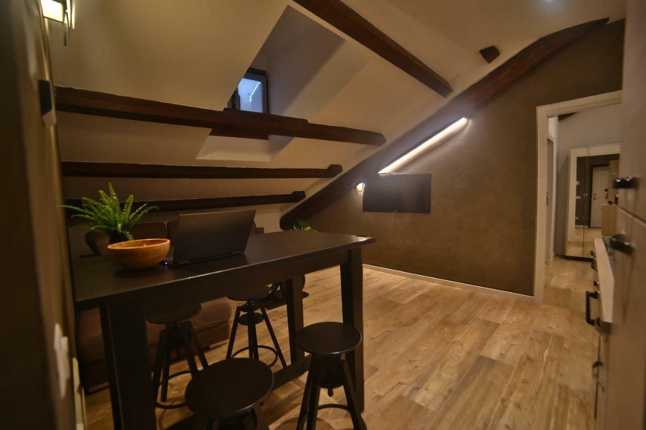 Moscova Attic Near Duomo Leilighet Milano Eksteriør bilde